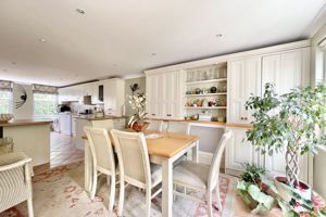 Photo 19- click for photo gallery